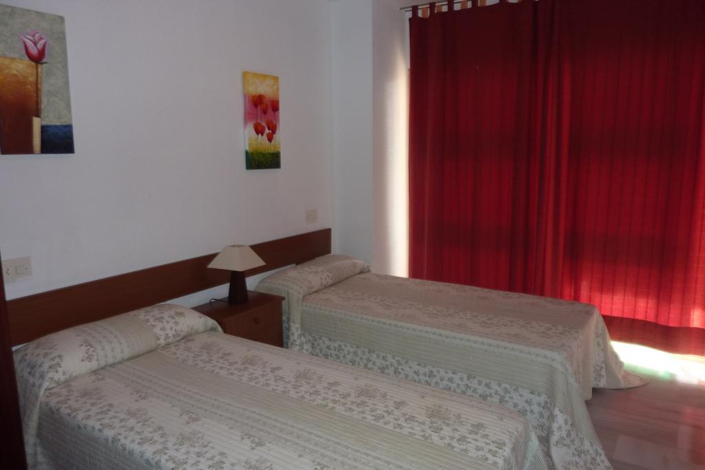 La Cigueena Alquilevante Benidorm Room photo