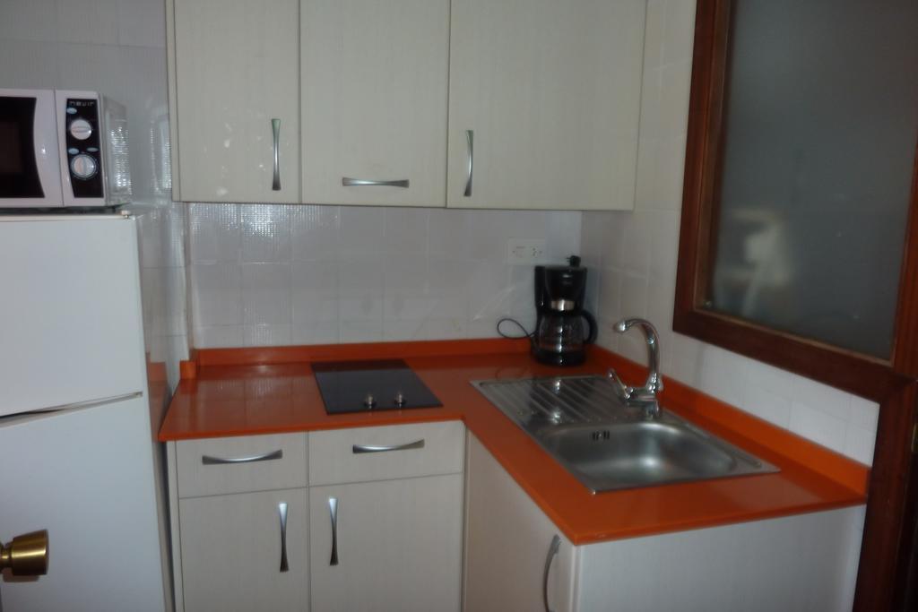 La Cigueena Alquilevante Benidorm Room photo